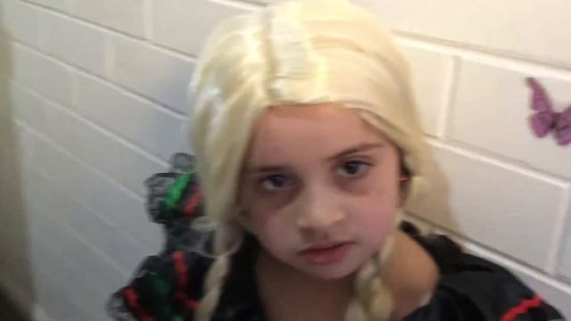 Kids channel , dressed as Elsa part Two after my nasty fall смотреть онлайн