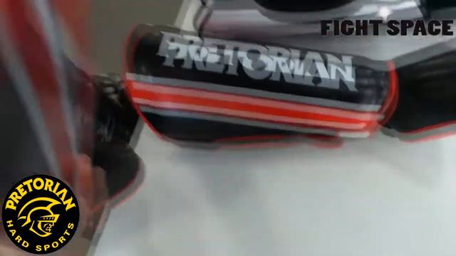 Видеообзор на чернокрасную и белую защиту ног Pretorian смотреть онлайн
