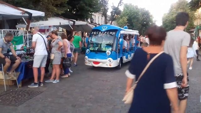 Одесса. Дерибасовская. День Конституции. Часть 1. смотреть онлайн