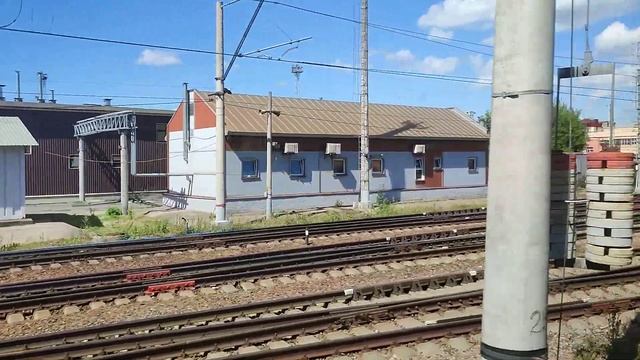 Подъезжаем к станции С.-Петербург-Главный!!Проезжаем пл. Навалочная, отстой пассажирских поездов. смотреть онлайн