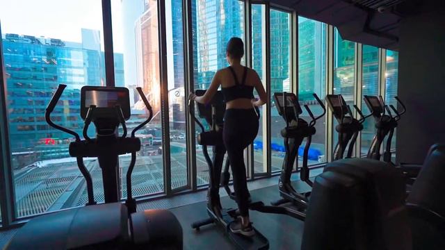 ОКО: один день из жизни в небоскребе