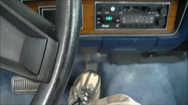 1985 Dodge Ram D-100 Custom 225 Slant-6 cold start (Nov 2012) смотреть онлайн