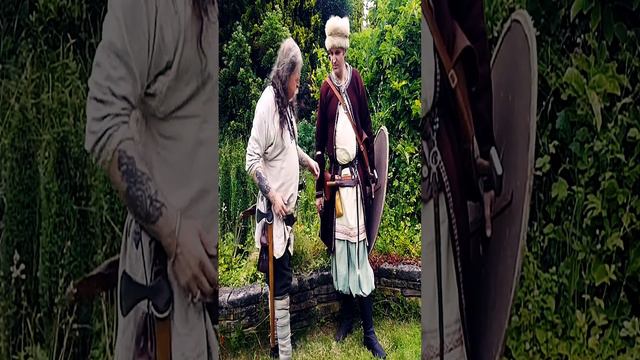 Bearded Axe and Showing of A Viking Linen undertunic. смотреть онлайн