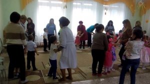 Танец с родителями «Хоровод друзей». Средняя группа.