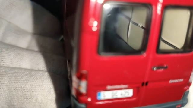 Mercedes-Benz Sprinter Van, Minichamps,1/43.