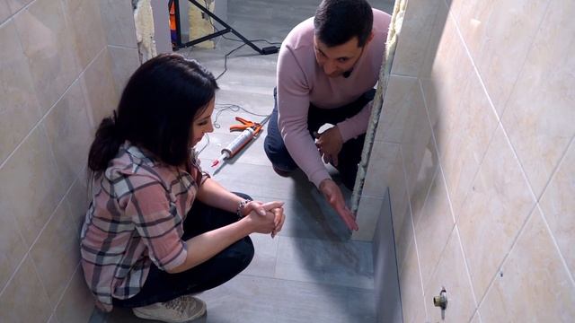 Учим блогеров укладывать Aquawall на стены! Кварц-винил Aquafloor - 100% влагостойкое покрытие