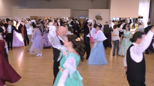 малый фигурный вальс смотреть онлайн