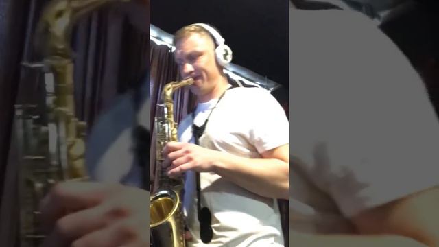 Kazka Плакала sax смотреть онлайн