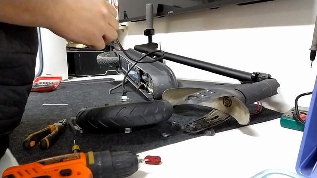 XIAOMI M365 ELECTRIC SCOOTER ERROR CODE 18 FIX смотреть онлайн