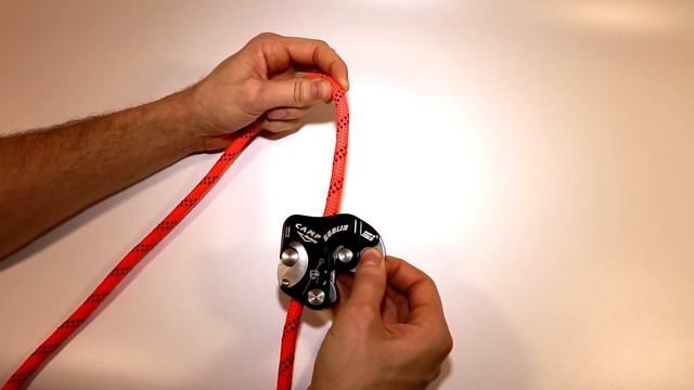 Camp Goblin - устройство страховки для работы на двух веревках смотреть онлайн