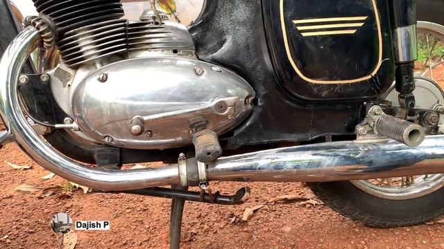 JAWA 353 1970 Model | 250cc two stroke |Mr. ROLSSY JOHN ROLAND’s vintage bike collection| Part-2 смотреть онлайн