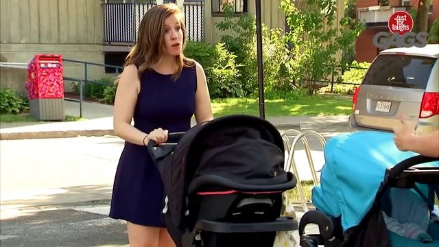 Baby Stroller Throwdown смотреть онлайн