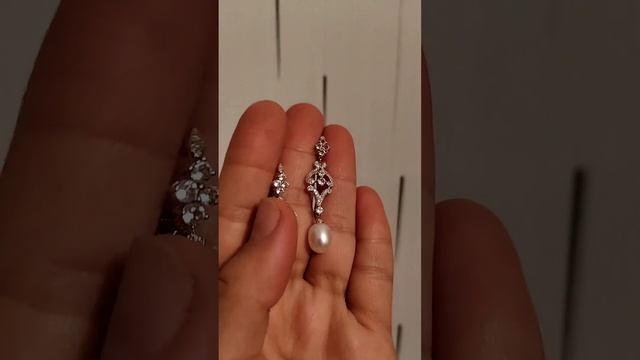 Золотые серьги с жемчугами 585 пробы смотреть онлайн