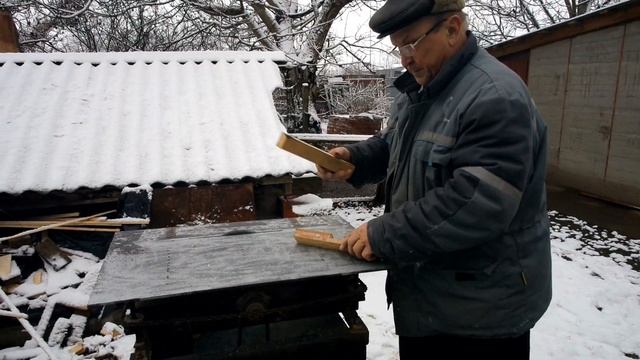 Распиловочный станок с регулировкой стола по высоте своими руками/Diy sawing machine смотреть онлайн