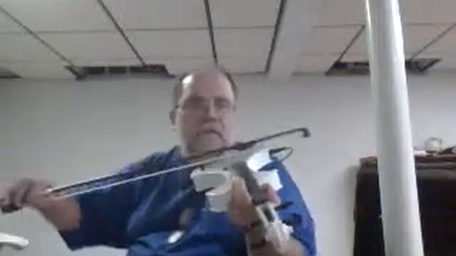 Electric violin and "toys". смотреть онлайн