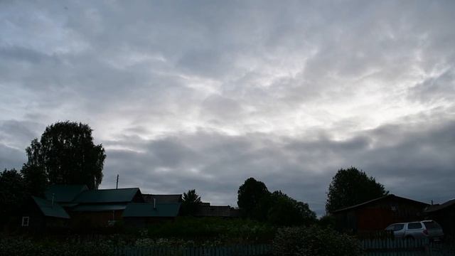 Пение птиц ночью в деревне. Звуки природы. смотреть онлайн