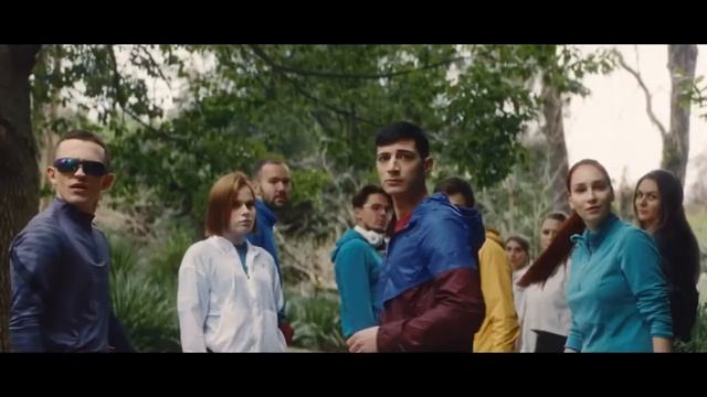Реклама SNICKERS " SNICKERS 30 лет за любой движ! " смотреть онлайн