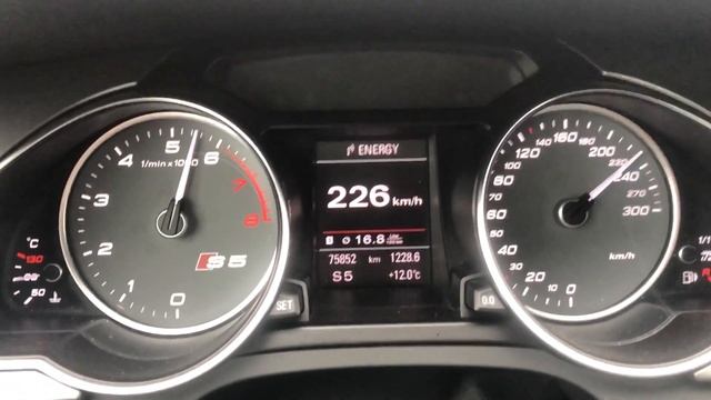 Audi S5 V6 kompressor Stage 1 400PS/520NM 100-275km/h смотреть онлайн