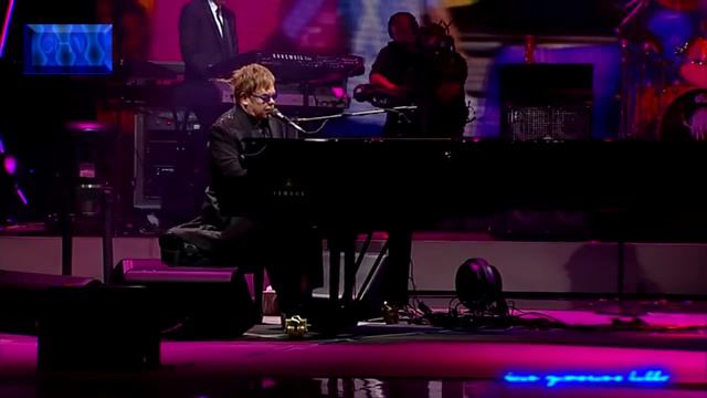 Elton John - I'm Still Standing feb 2013 смотреть онлайн