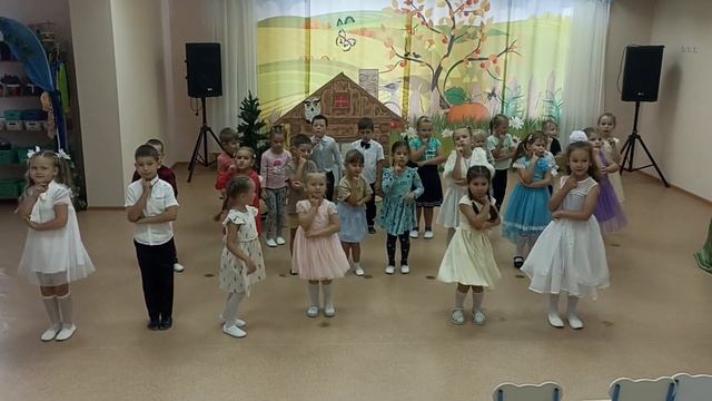 танец "БАБКА-ËЖКА" смотреть онлайн