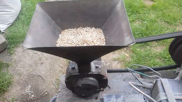 дробилка для зерна смотреть онлайн