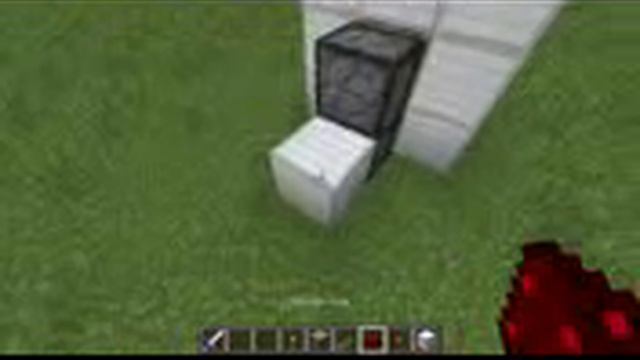 СКРЫТЫЙ ПРОХОД В СКАЛЕ! СКРЫТЫЙ ДОМ В MINECRAFT! смотреть онлайн