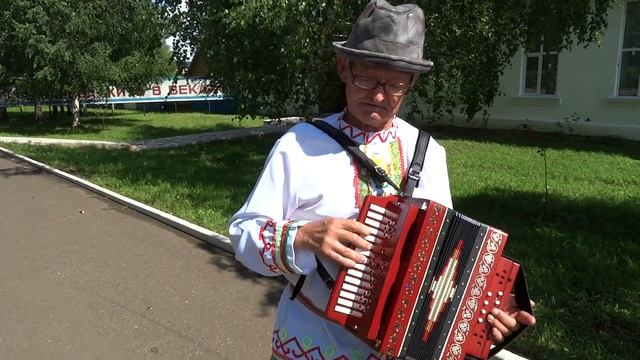 Марийский танец. Радует Олег Гареев (из Ивачево). Видео Хайбуллина Василия смотреть онлайн