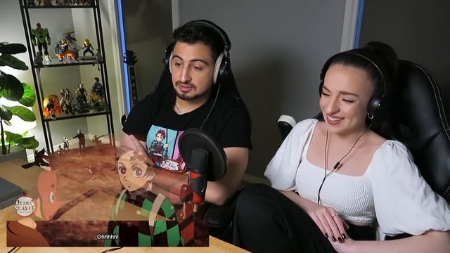 DEMON SLAYER IS BACK! ? Demon Slayer Season 3 Episode 1 REACTION! | 3x1 "Someone's Dream" смотреть онлайн