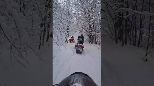 Обкатываем снегоходы Стелс Ставр смотреть онлайн