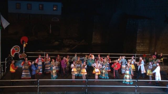 Russian folk dance: Трио смотреть онлайн
