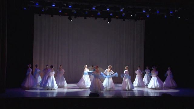 Старинный русский вальс "Березка" хореография Н.С. Надеждиной Камерный балет "Гестус" ВлГУ смотреть онлайн
