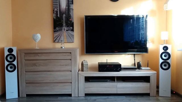 Yamaha R N 602 + Pylon Audio Pearl 25 Streaming over the network, file Flac. смотреть онлайн