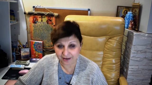 Гадаем на свечах в праздник Андрея Первозванного смотреть онлайн