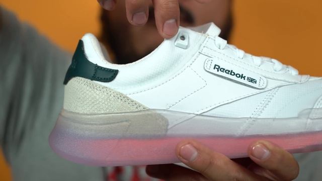 Date un respiro del Hype: Club C Legacy de Reebok смотреть онлайн