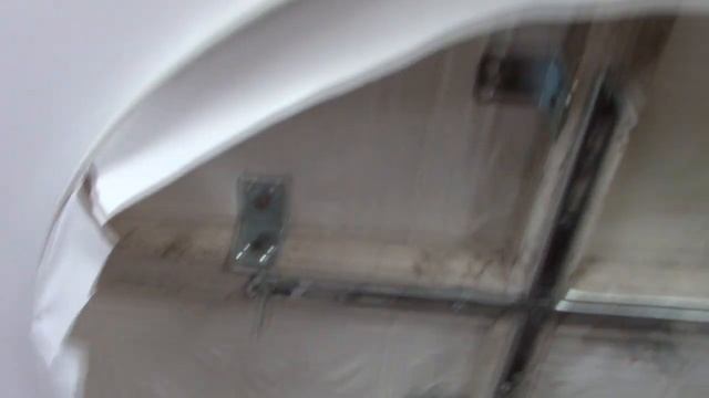 Монтаж люстры утопленной в натяжной потолок без штатного кольца! смотреть онлайн