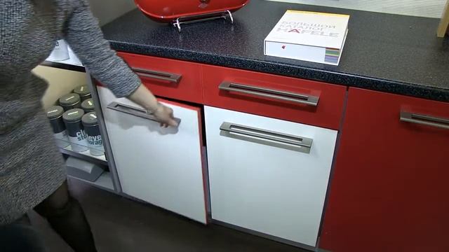 Ведро для мусора выдвижное, автоматическое. смотреть онлайн