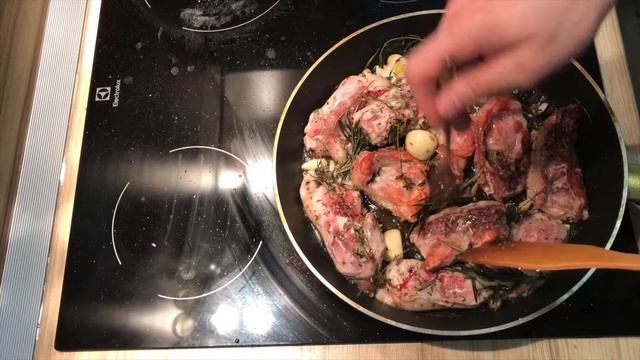 Жареные куриные спинки | Vkusno