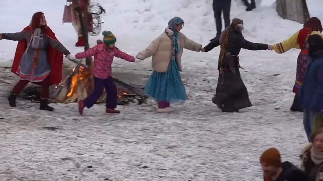 Сжигание ГЛАВНОЙ БАБЫ - зовем весну! смотреть онлайн