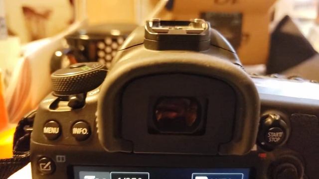 How to set the 10 second timer on a Canon Eos 5D Mark IV смотреть онлайн