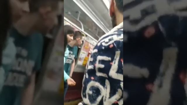 Качели в метро смотреть онлайн