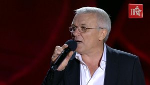 Александр ДЮМИН - СЕРЫЕ ЦВЕТЫ