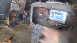 ВАЗ 2107 замена переднего крыла и переднего фартука .