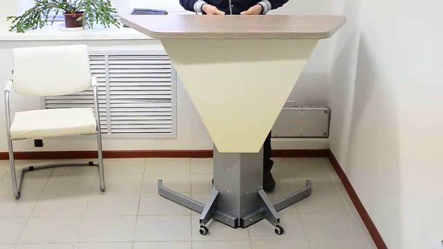 Регулируемый по высоте офисный компьютерный стол - трибуна с электроприводом. смотреть онлайн