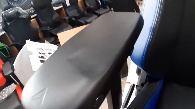 Secretlab OMEGA 2020 Series Royal - Элитарное игровое кресло смотреть онлайн