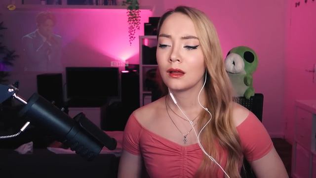 Реакция VERA на Димаша Adagio