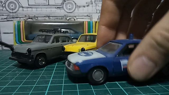 Цветной пластик на моделях 