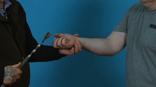 Как защититься от удара шампуром. смотреть онлайн