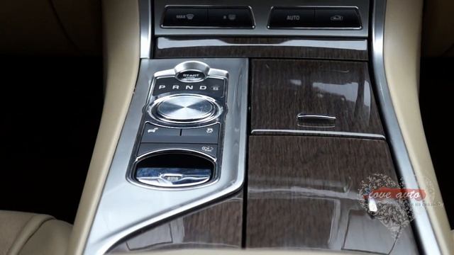Jaguar XF белый смотреть онлайн