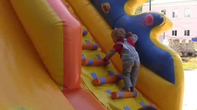 Презентация "Действия и эмоции". Учимся читать \ Карточки Домана смотреть онлайн