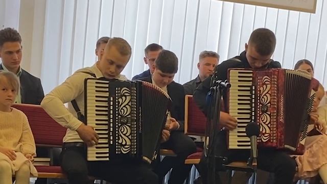 Дуэт Аккордеоны | Я смотрю на небес высоту смотреть онлайн